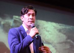 Foto de la galería: Ricky Sarkany en Posadas: el consagrado referente de la moda trajo su experiencia a la industria creativa misionera