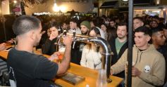 Foto de la galería: Con todo el disfrute en calle Colón: la Casa del Streaming celebró sus 2 años con música, amigos y un nuevo Festreaming