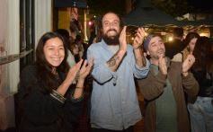 Foto de la galería: Con todo el disfrute en calle Colón: la Casa del Streaming celebró sus 2 años con música, amigos y un nuevo Festreaming