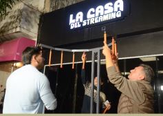 Foto de la galería: Con todo el disfrute en calle Colón: la Casa del Streaming celebró sus 2 años con música, amigos y un nuevo Festreaming