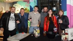 Foto de la galería: Con todo el disfrute en calle Colón: la Casa del Streaming celebró sus 2 años con música, amigos y un nuevo Festreaming