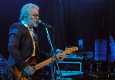 Foto de la galería: Los Tipitos en el Montoya: el rock nacional volvió a traer show con otro gran recibimiento del público misionero