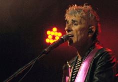 Foto de la galería: Los Tipitos en el Montoya: el rock nacional volvió a traer show con otro gran recibimiento del público misionero