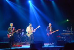 Foto de la galería: Los Tipitos en el Montoya: el rock nacional volvió a traer show con otro gran recibimiento del público misionero