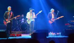 Foto de la galería: Los Tipitos en el Montoya: el rock nacional volvió a traer show con otro gran recibimiento del público misionero