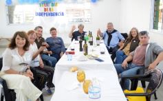 Foto de la galería: Con espectacular locreada, salió la tercera juntada de los ex compañeros y amigos entrañables de El Terri