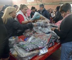 Foto de la galería: Operativo Integral en el Polideportivo Ñú Porá acercó importantes servicios con gran convocatoria de vecinos