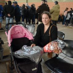 Foto de la galería: Operativo Integral en el Polideportivo Ñú Porá acercó importantes servicios con gran convocatoria de vecinos