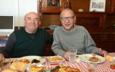 Foto de la galería: Trabajo, salidas y otras vueltas, en este varieté de recorridas con mucha gente amiga que se sumó en la ciudad