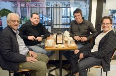 Sixto Fotografías. Sociedad. Varios - Trabajo, salidas y otras vueltas, en este varieté de recorridas con mucha gente amiga que se sumó en la ciudad