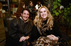 Sixto Fotografías. Sociedad. Varios - Día del Amigo en Posadas: con los bares y restaurantes a pleno y todo el disfrute de la noche de juntadas y reencuentros