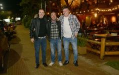 Foto de la galería: Día del Amigo en Posadas: con los bares y restaurantes a pleno y todo el disfrute de la noche de juntadas y reencuentros