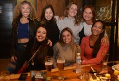 Foto de la galería: Día del Amigo en Posadas: con los bares y restaurantes a pleno y todo el disfrute de la noche de juntadas y reencuentros