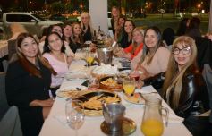 Foto de la galería: Día del Amigo en Posadas: con los bares y restaurantes a pleno y todo el disfrute de la noche de juntadas y reencuentros