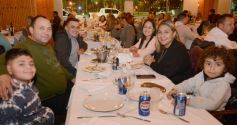 Foto de la galería: Día del Amigo en Posadas: con los bares y restaurantes a pleno y todo el disfrute de la noche de juntadas y reencuentros