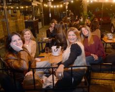 Foto de la galería: Día del Amigo en Posadas: con los bares y restaurantes a pleno y todo el disfrute de la noche de juntadas y reencuentros