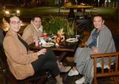 Foto de la galería: Día del Amigo en Posadas: con los bares y restaurantes a pleno y todo el disfrute de la noche de juntadas y reencuentros