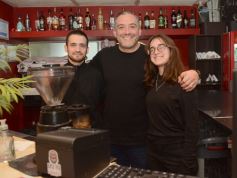 Foto de la galería: Día del Amigo en Posadas: con los bares y restaurantes a pleno y todo el disfrute de la noche de juntadas y reencuentros
