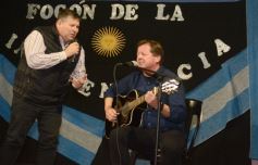 Foto de la galería: Patria y Tradición en Peña Itapúa que se vistió de encuentro con otro Fogón de la Independencia y gran grilla artística