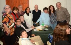 Foto de la galería: Patria y Tradición en Peña Itapúa que se vistió de encuentro con otro Fogón de la Independencia y gran grilla artística