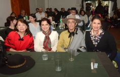 Foto de la galería: Patria y Tradición en Peña Itapúa que se vistió de encuentro con otro Fogón de la Independencia y gran grilla artística