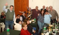 Foto de la galería: Patria y Tradición en Peña Itapúa que se vistió de encuentro con otro Fogón de la Independencia y gran grilla artística