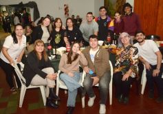 Foto de la galería: Patria y Tradición en Peña Itapúa que se vistió de encuentro con otro Fogón de la Independencia y gran grilla artística