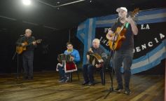 Foto de la galería: Patria y Tradición en Peña Itapúa que se vistió de encuentro con otro Fogón de la Independencia y gran grilla artística