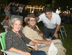 Foto de la galería: Escenario Oscar Mandagarán: homenaje que rindió la ciudad al consagrado referente de la cultura misionera