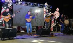 Foto de la galería: Escenario Oscar Mandagarán: homenaje que rindió la ciudad al consagrado referente de la cultura misionera