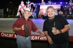 Sixto Fotografías. Sociedad. Música - Escenario Oscar Mandagarán: homenaje que rindió la ciudad al consagrado referente de la cultura misionera