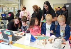 Foto de la galería: Impulsamente en Silicon Misiones: una experiencia única donde las familias jugaron, exploraron y aprendieron haciendo