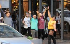 Foto de la galería: Tarde de sábado a pleno movimiento entre paseos y sociales aprovechando lo que fue el tercer día del Black Friday