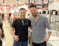 Foto de la galería: Tarde de sábado a pleno movimiento entre paseos y sociales aprovechando lo que fue el tercer día del Black Friday