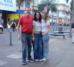 Foto de la galería: Tarde de sábado a pleno movimiento entre paseos y sociales aprovechando lo que fue el tercer día del Black Friday