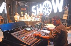 Foto de la galería: Alfredo Abrazián en el Montoya: repasando los 50 años de historia junto al emblemático Show de los Impactos