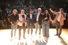 Sixto Fotografías. Sociedad. Periodismo en Radios y TV - Alfredo Abrazián en el Montoya: repasando los 50 años de historia junto al emblemático Show de los Impactos