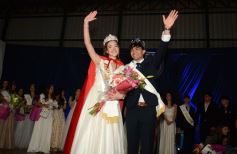Foto de la galería: Los nuevos Reyes del Santa María, Agustina Miranda y Luciano Koziarski