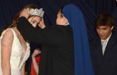 Foto de la galería: Los nuevos Reyes del Santa María, Agustina Miranda y Luciano Koziarski