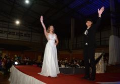 Foto de la galería: Los nuevos Reyes del Santa María, Agustina Miranda y Luciano Koziarski