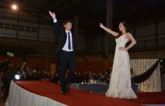 Foto de la galería: Los nuevos Reyes del Santa María, Agustina Miranda y Luciano Koziarski