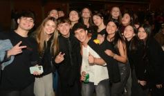 Foto de la galería: Elección de Reyes del Santa María: segunda parte del desfile y el anticipo del ritmo que traen para la Estudiantina 2025