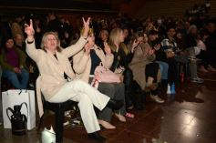 Foto de la galería: Elección de Reyes del Santa María: segunda parte del desfile y el anticipo del ritmo que traen para la Estudiantina 2025