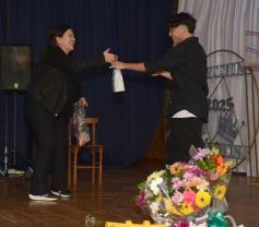 Foto de la galería: Elección de Reyes del Santa María: segunda parte del desfile y el anticipo del ritmo que traen para la Estudiantina 2025