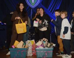 Foto de la galería: Elección de Reyes del Santa María: segunda parte del desfile y el anticipo del ritmo que traen para la Estudiantina 2025