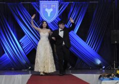 Foto de la galería: Elección de Reyes del Santa María: segunda parte del desfile y el anticipo del ritmo que traen para la Estudiantina 2025