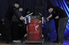 Foto de la galería: Elección de Reyes del Santa María: segunda parte del desfile y el anticipo del ritmo que traen para la Estudiantina 2025