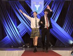 Foto de la galería: Elección de Reyes del Santa María: segunda parte del desfile y el anticipo del ritmo que traen para la Estudiantina 2025