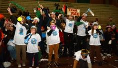 Foto de la galería: Elección de Reyes del Santa María: segunda parte del desfile y el anticipo del ritmo que traen para la Estudiantina 2025