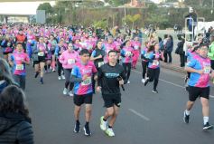 Foto de la galería: Maratón Posadas 2025: con éxito de convocatoria, organización y disfrute deportivo se vivió la 4ta edición en la ciudad